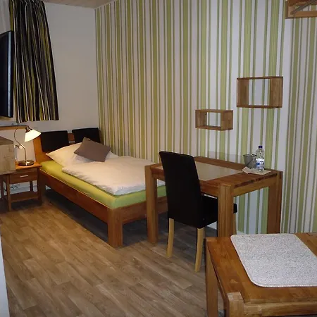 Zur Hessischen Schweiz Otel