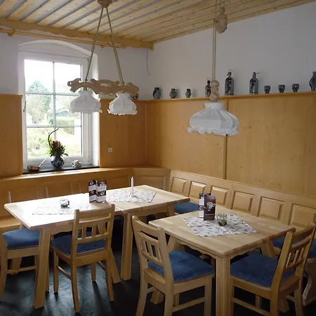 Otel Zur Hessischen Schweiz