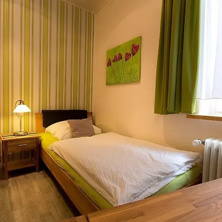 Zur Hessischen Schweiz Hotel Doernhagen