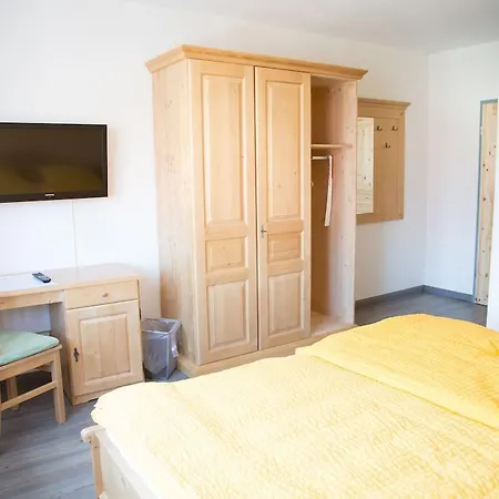 Zur Hessischen Schweiz Hotel 3*